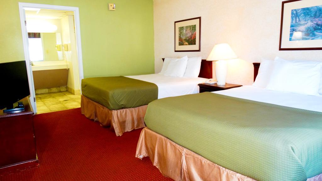 Econo Lodge Brunswick I-95 Екстер'єр фото