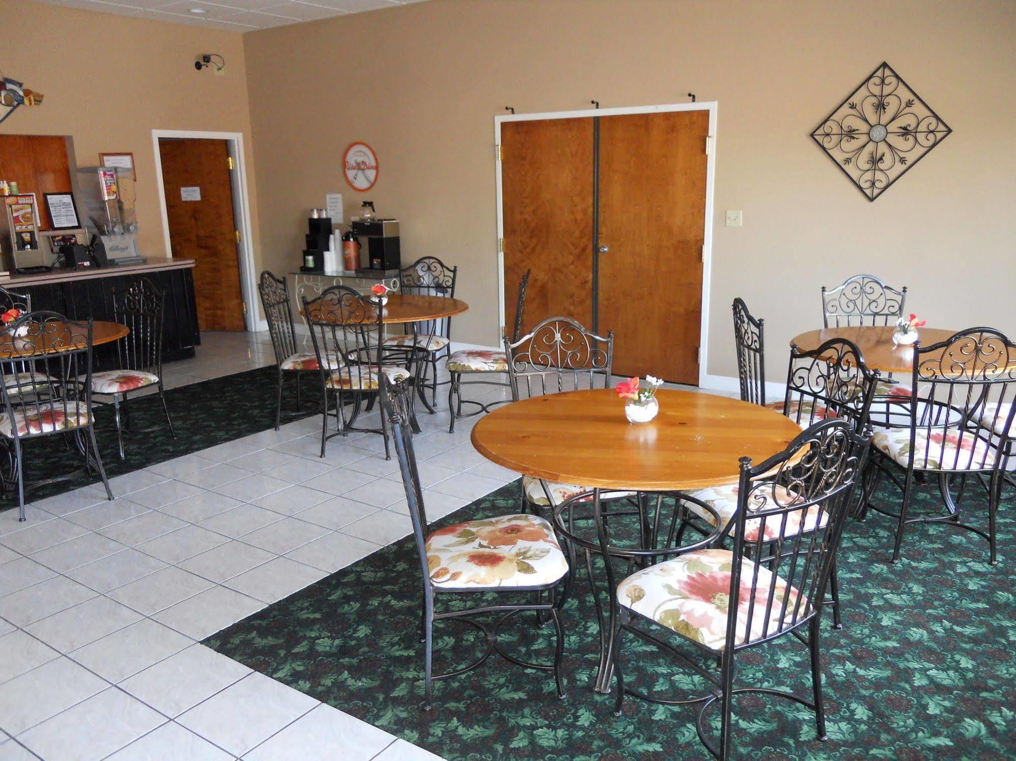 Econo Lodge Brunswick I-95 Екстер'єр фото